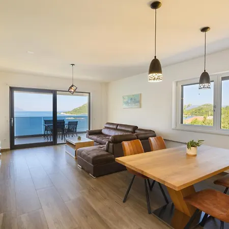 Villa Dida Bozo By Guide Blace