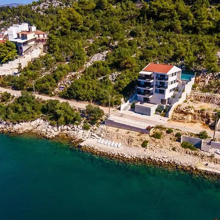 Dida Bozo By Guide Villa *