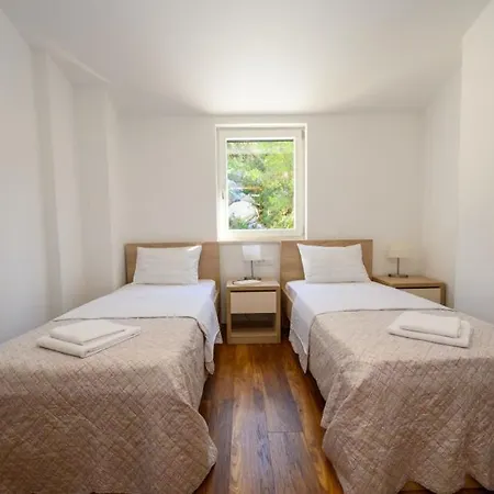 Dida Bozo By Guide * Blace