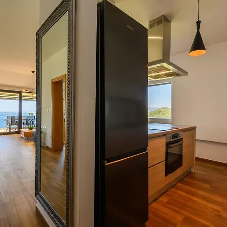 Dida Bozo By Guide Villa