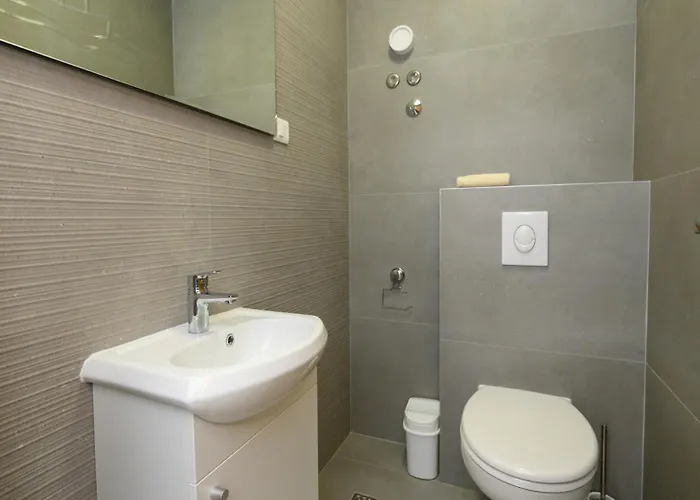 Dida Bozo By Guide Blace